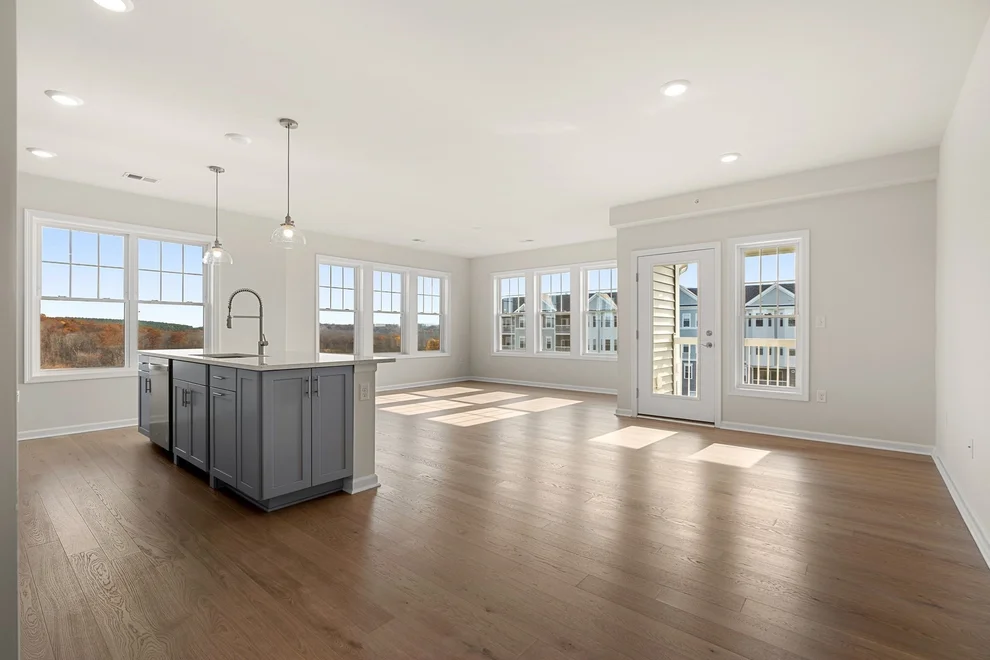 Unit for sale at 8 Peters Farm Way, Westborough, MA 01581