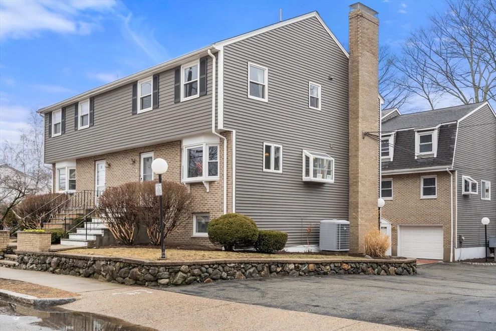 Unit for sale at 1 Circuit Lane, Watertown, MA 02472