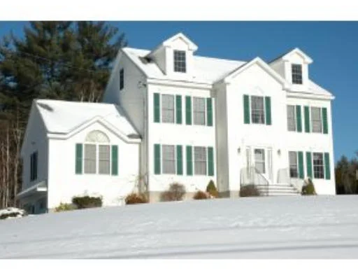 Unit for sale at 12 Green Haven Rd, Salem, NH 03079