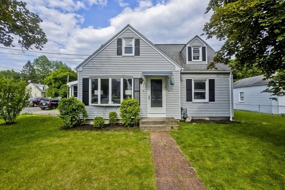 Unit for sale at 3 Graham Dr, Chicopee, MA 01013