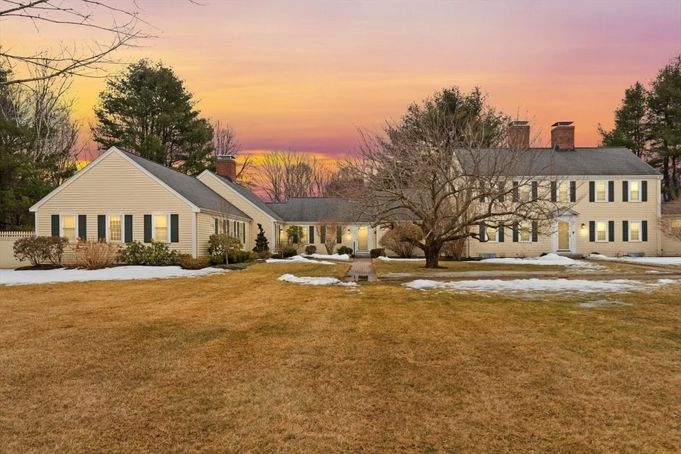 Unit for sale at 14 Doran Farm Lane, Lexington, MA 02420