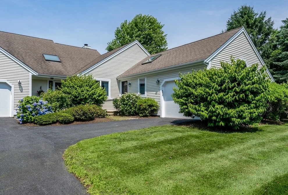 Unit for sale at 1 Woods Edge Ln, Mashpee, MA 02649