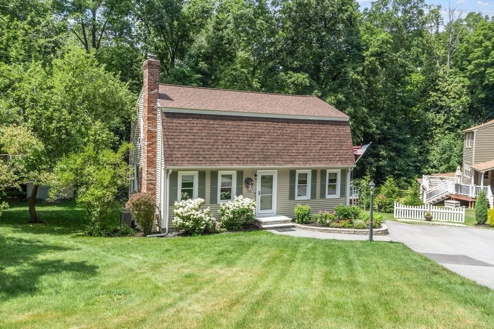 Unit for sale at 6 Abbot St, Westford, MA 01886
