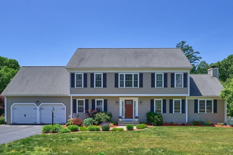 Unit for sale at 9 Gannett Way, Hopedale, MA 01747