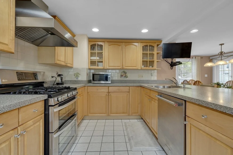 Unit for sale at 6 Charles, Newton, MA 02466