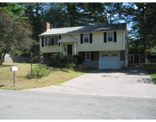 Unit for sale at 18 Eisenhower Drive, Norton, MA 02766