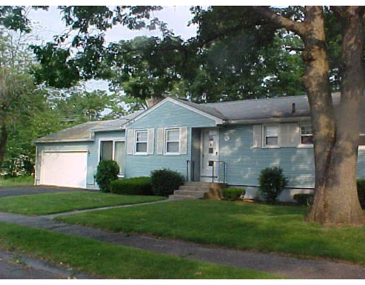 Unit for sale at 50 Kinglet Drive, Shrewsbury, MA 01545