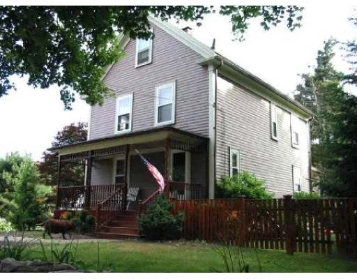 Unit for sale at 298 High Street, Ipswich, MA 01938