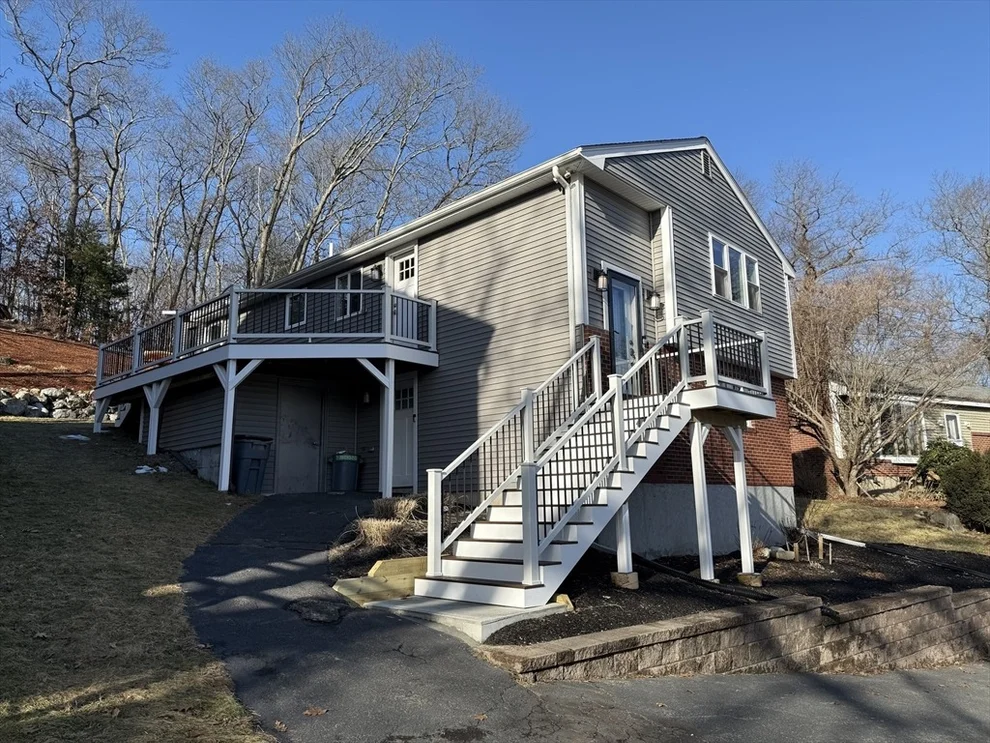 Unit for sale at 34 Golden Hills Rd, Saugus, MA 01906