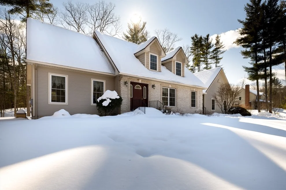 Unit for sale at 838-B Muddy Brook Rd, Hardwick, MA 01082