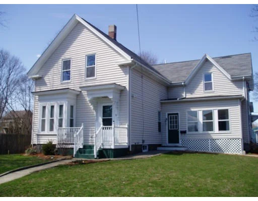 Unit for sale at 5 Bella Vista Ave, Mansfield, MA 02048
