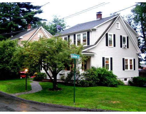 Unit for sale at 26 Pine Tree Rd, Wellesley, MA 02482