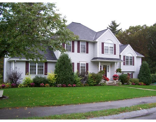 Unit for sale at 5 Quail Run Dr, Methuen, MA 01844