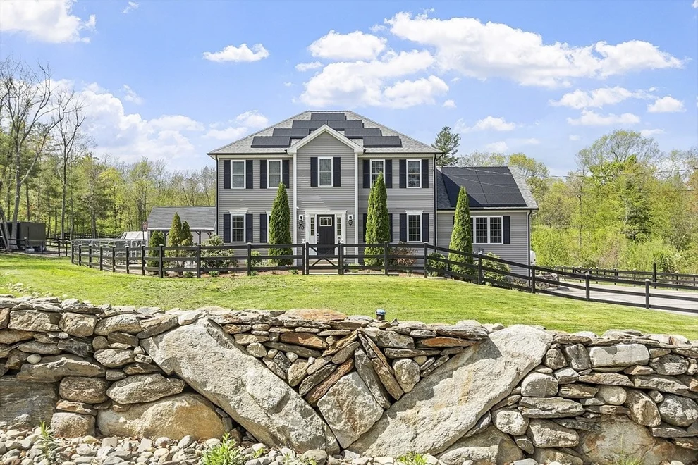 Unit for sale at 40 Princeton Road, Rutland, MA 01543