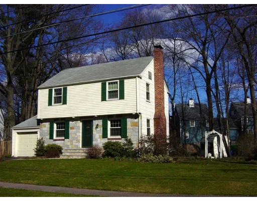 Unit for sale at 10 Surrey Lane, Natick, MA 01760