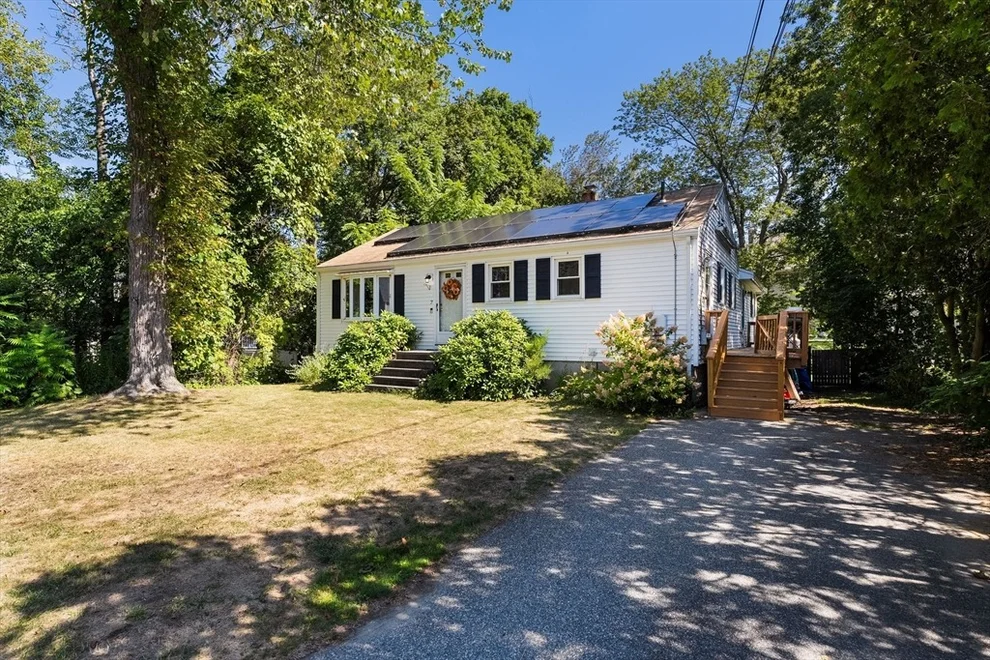 Unit for sale at 7 Anna Rd, Woburn, MA 01801
