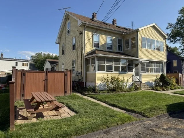Unit for sale at 11 Maple Avenue, Northampton, MA 01060