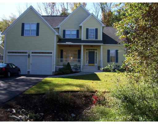 Unit for sale at 29 Lakeview Ave, Danvers, MA 01923