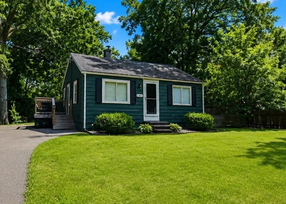 Unit for sale at 143 Stuart St, Springfield, MA 01119
