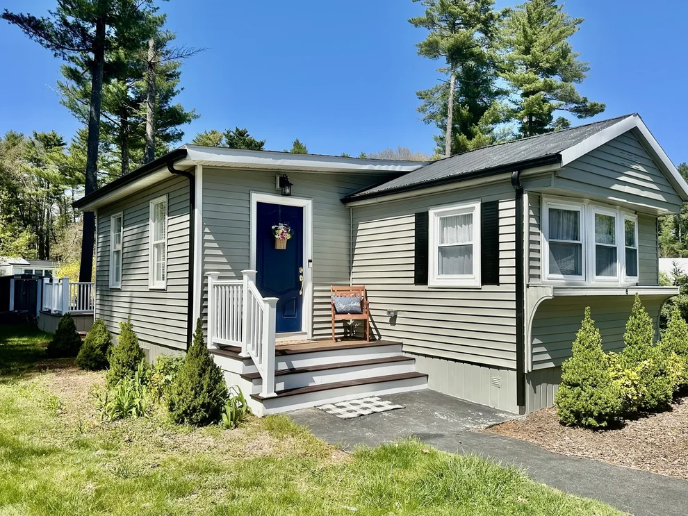 Unit for sale at 6 Rosewood, Halifax, MA 02338