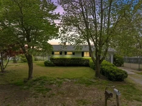 Unit for sale at 10 Sandpiper Ter, Wareham, MA 02571