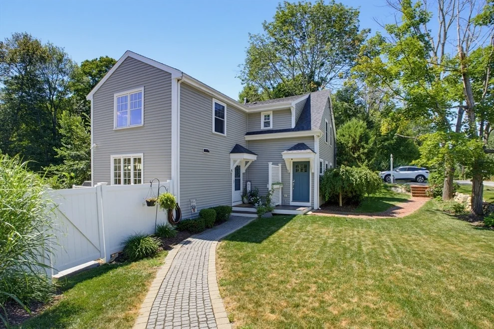 Unit for sale at 166 Southville Rd, Southborough, MA 01772
