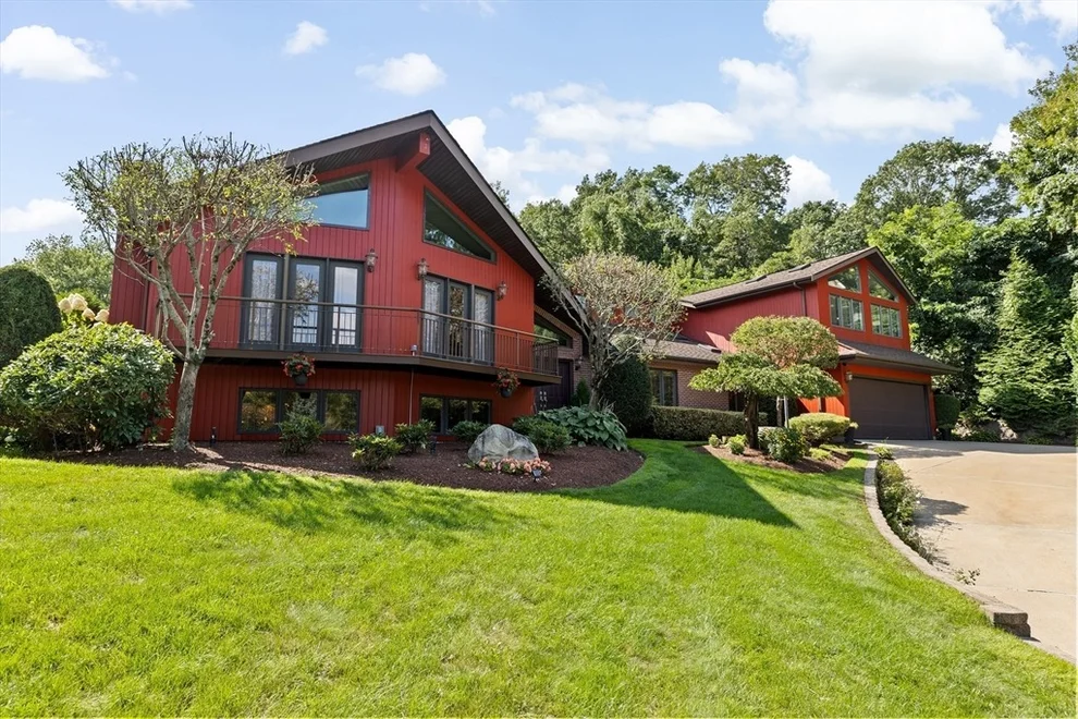 Unit for sale at 17 Paula Drive, Swansea, MA 02777