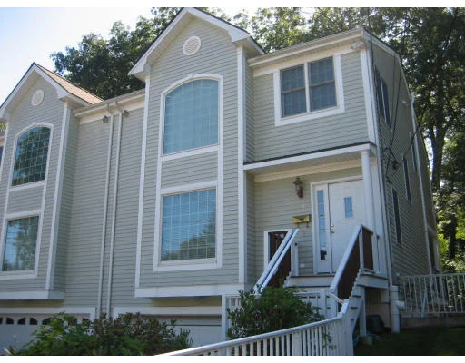 Unit for sale at 60 Tanglewood Road, Newton, MA 02459
