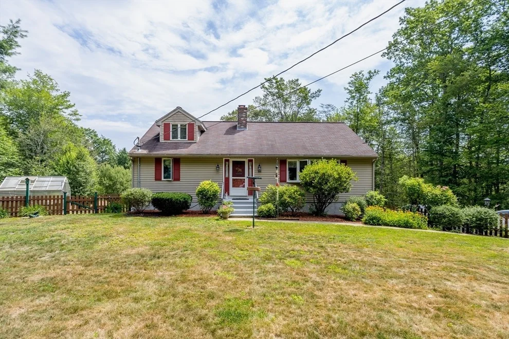 Unit for sale at 188 Hubbardston, Templeton, MA 01468