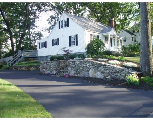 Unit for sale at 26 Manor Road, Shrewsbury, MA 01545