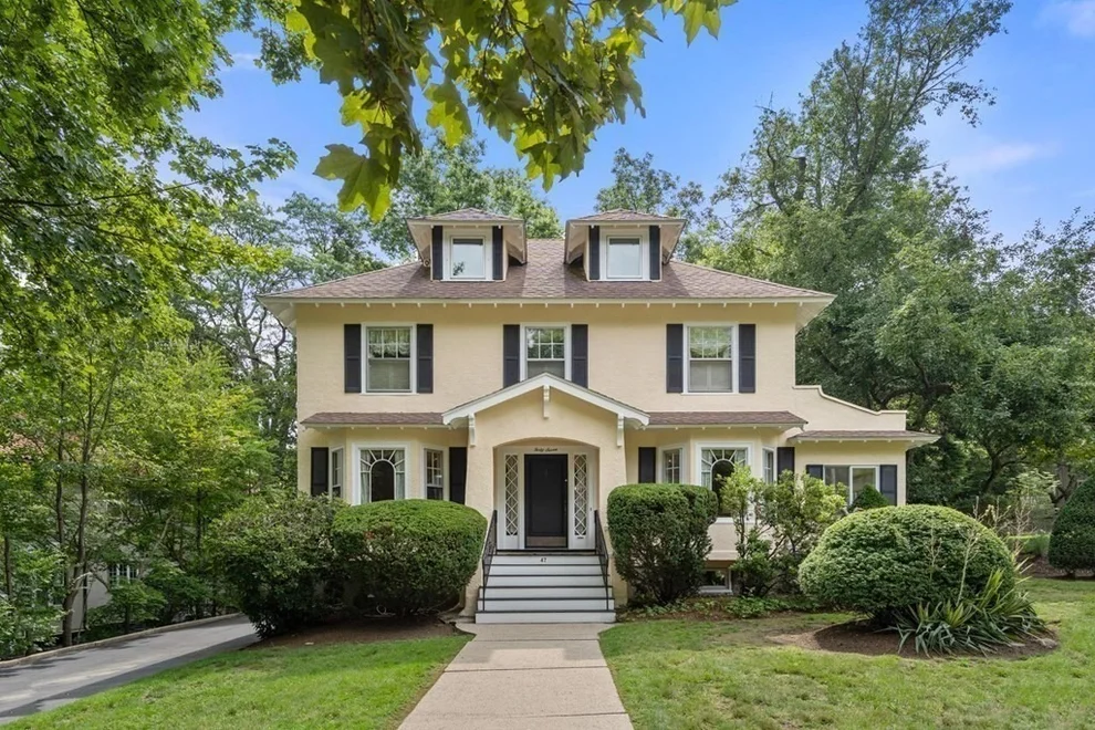 Unit for sale at 47 Cotswold Rd, Brookline, MA 02445