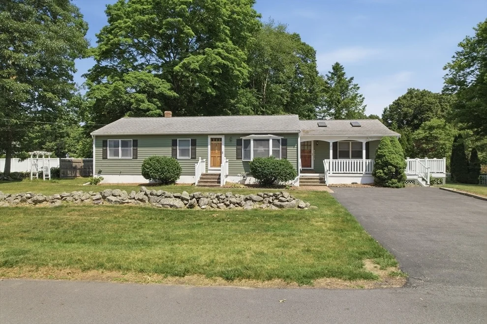 Unit for sale at 140 Crow Lane, Newburyport, MA 01950