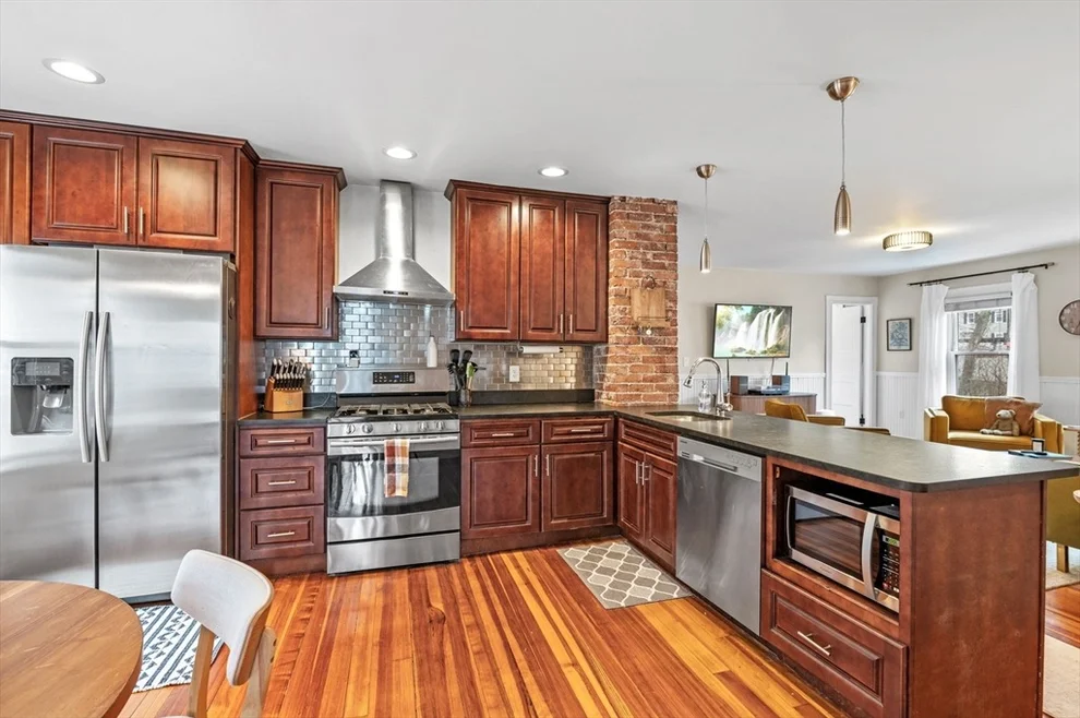 Unit for sale at 27 Dunlap St, Salem, MA 01970