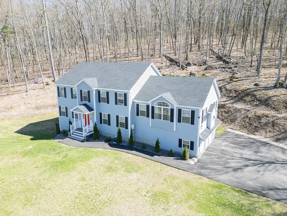Unit for sale at 3 Chamberlain Way, Pepperell, MA 01463