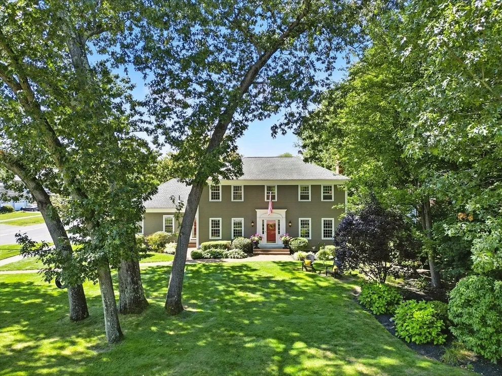 Unit for sale at 450 Laurel Street, Longmeadow, MA 01106