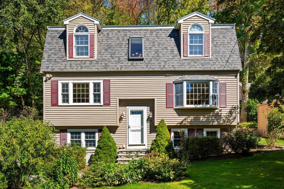 Unit for sale at 236 Sherburne Ave, Tyngsborough, MA 01879