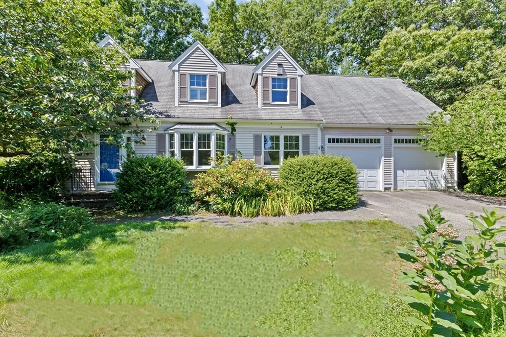 Unit for sale at 6 Kendall Village, Cohasset, MA 02025