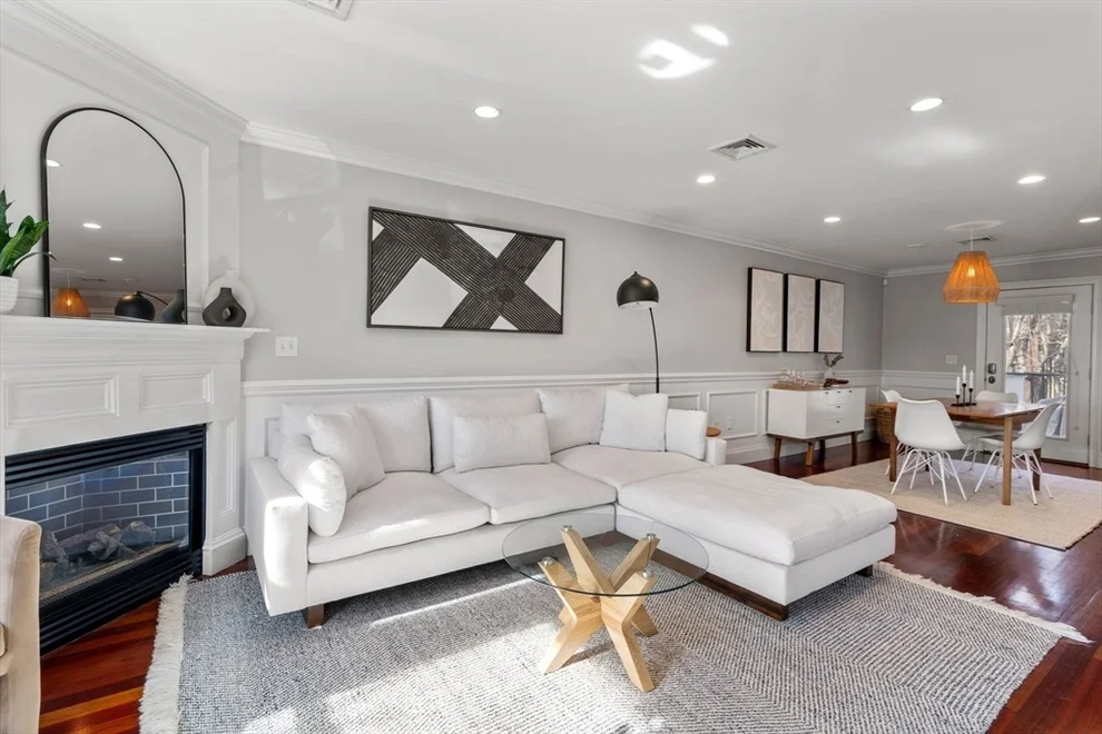Unit for sale at 550 E 8th St, Boston, MA 02127
