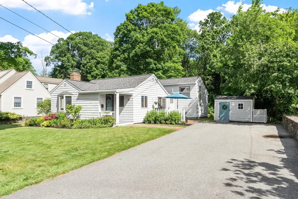 Unit for sale at 90 Summer St, Andover, MA 01810