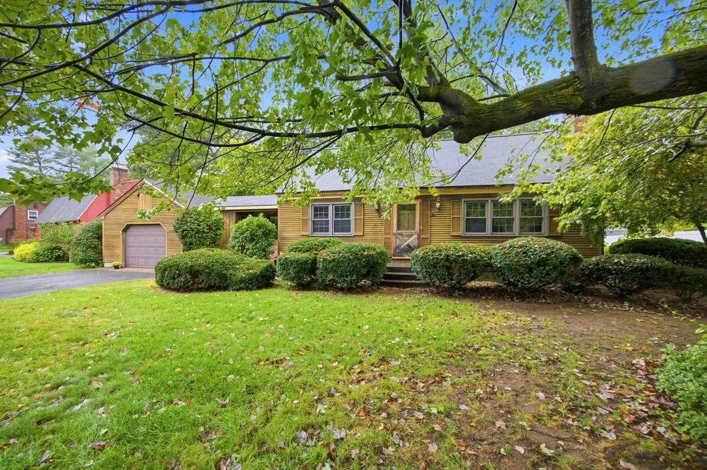 Unit for sale at 83 Barbara St, Westfield, MA 01085