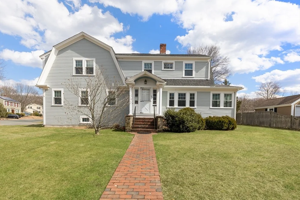 Unit for sale at 82 Pine St, Weymouth, MA 02190