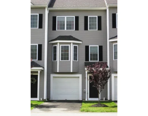 Unit for sale at 10 Whispering Pine Cir, Worcester, MA 01606