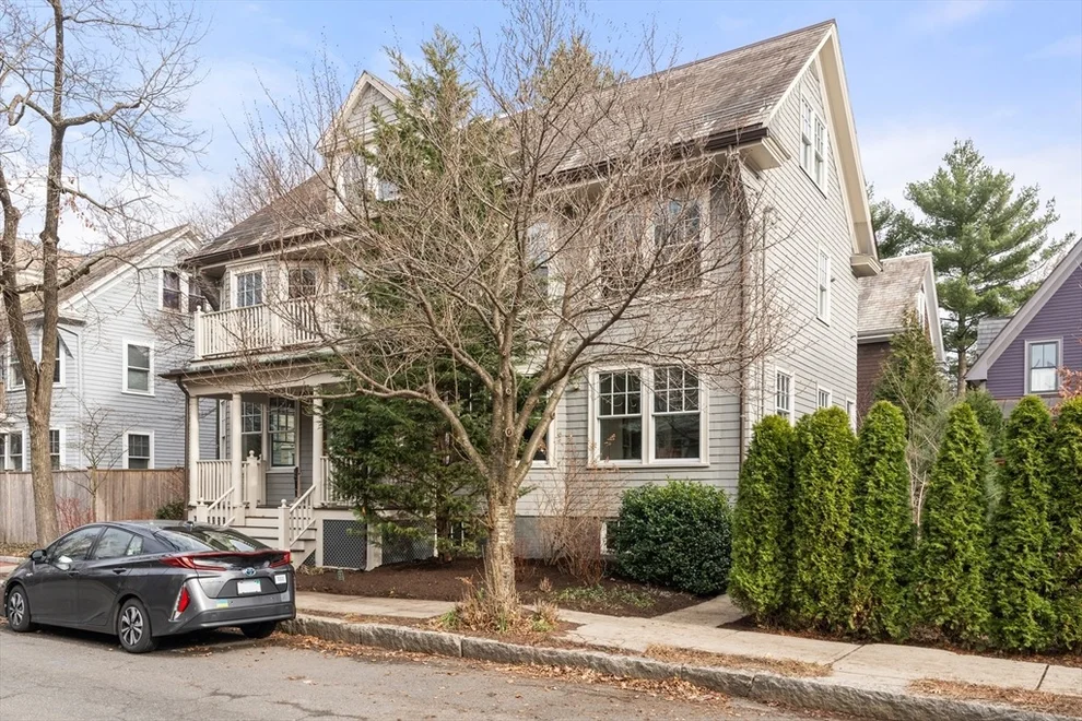 Unit for sale at 100 Hammond Street, Cambridge, MA 02138