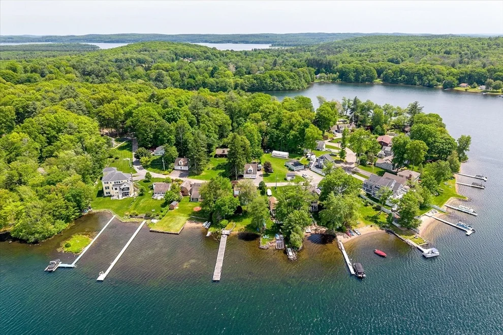 Unit for sale at 51 Lakeshore Dr, Sterling, MA 01564