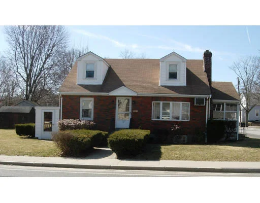 Unit for sale at 95 Franklin Street, Stoneham, MA 02180