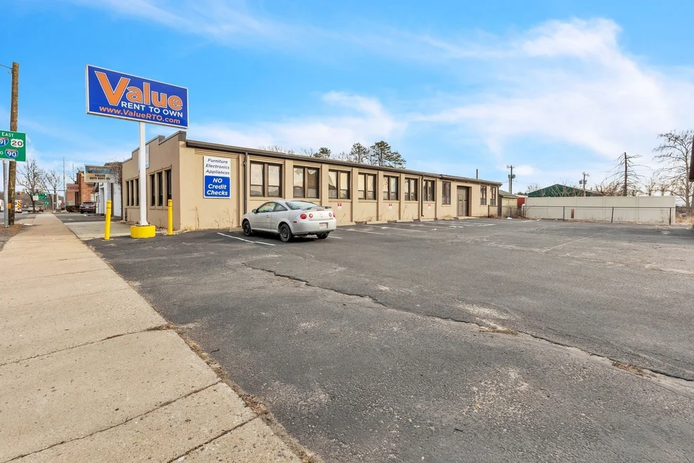 Unit for sale at 785 Page Blvd, Springfield, MA 01104