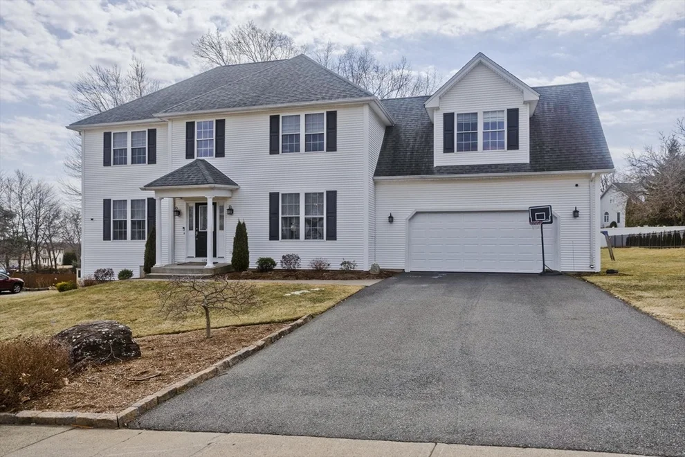 Unit for sale at 109 Wagon Wheel Dr, Agawam, MA 01030