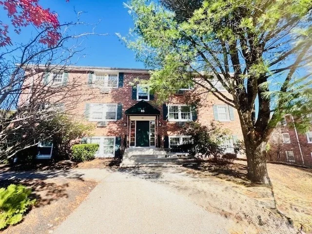 Unit for sale at 85 Ridgewood Dr, Gardner, MA 01440
