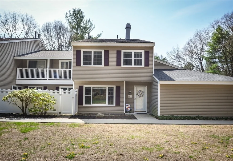 Unit for sale at 627 Edgebrook Dr, Boylston, MA 01505