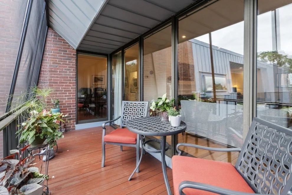 Unit for sale at 65 Grove St, Wellesley, MA 02482